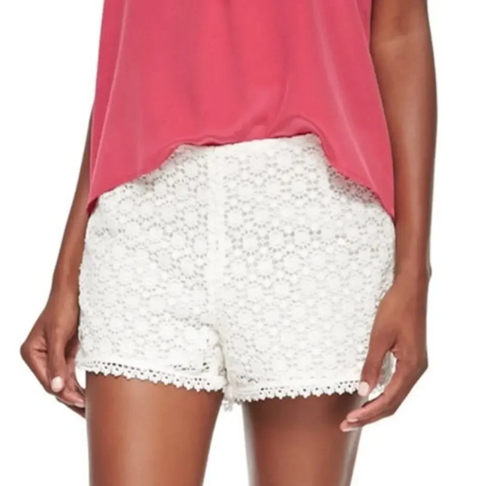 Joie NWT Lace Shorts Floral High Rise Ivory White Romantic Size 10
